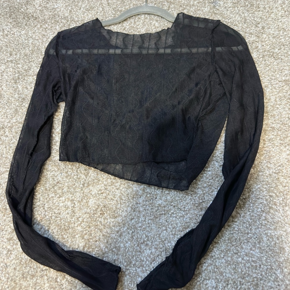 mesh designed crop long sleeve